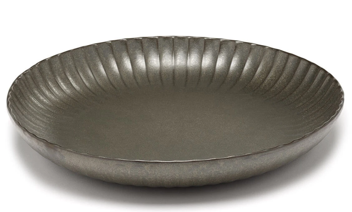 Serax INKU By Sergio Herman Serveerschaal M ø 32 Cm H 5 Cm Aardewerk Groen 3 Serax INKU By Sergio Herman Serveerschaal M ø 32 Cm H 5 Cm Aardewerk Groen
